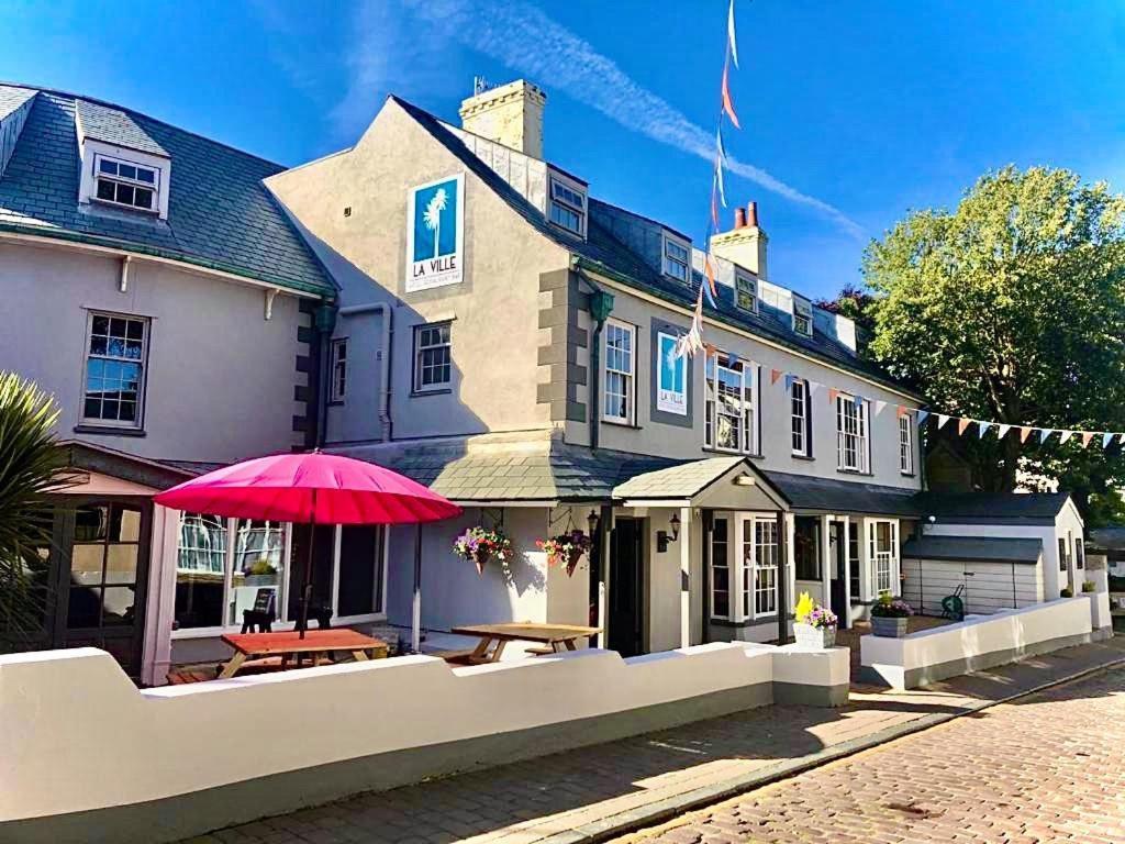 La Ville Hotel Braye المظهر الخارجي الصورة